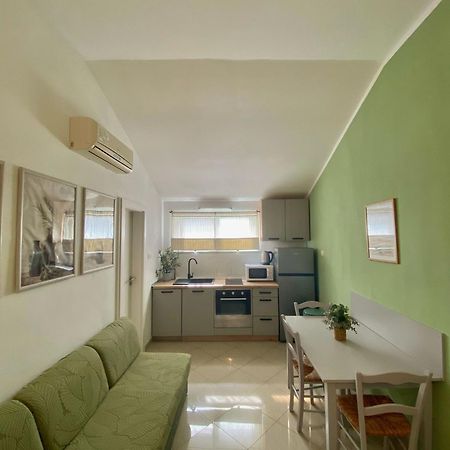 Apartments Maria Kukljica Ngoại thất bức ảnh