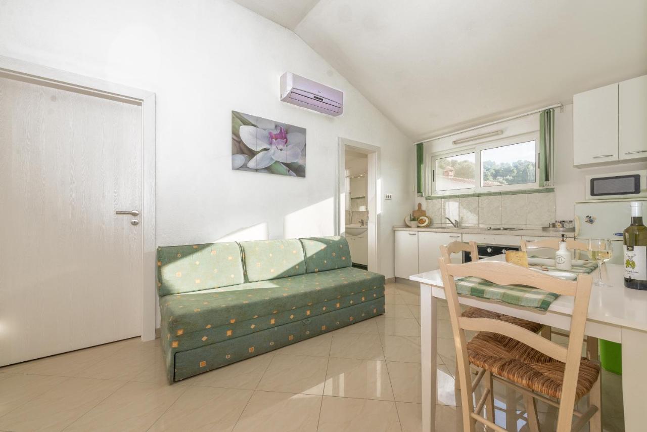 Apartments Maria Kukljica Ngoại thất bức ảnh