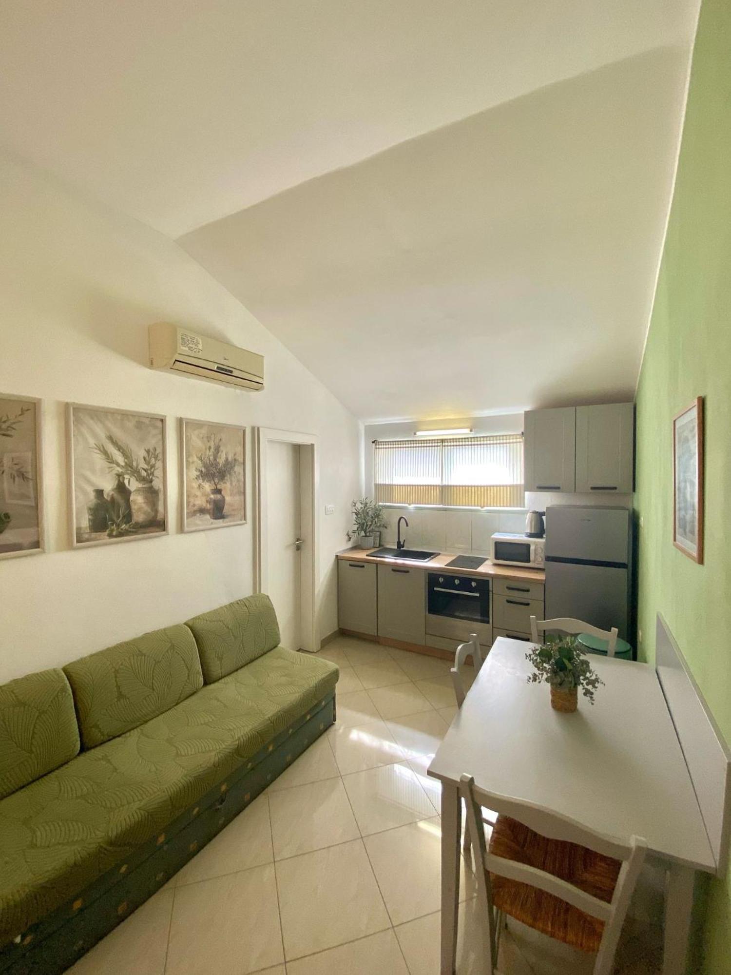 Apartments Maria Kukljica Ngoại thất bức ảnh